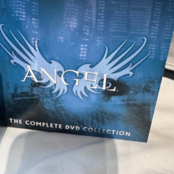🎬 Rare Limited Edition DVD Collectors Angel TV Show - All Seasons (1-5) 121,193 - Picture 13 of 16
